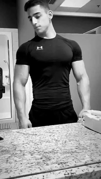 Sahraoui_28 di Stripchat: foto model webcam