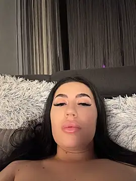 Andrestarr, вебкам модел на Stripchat: слике