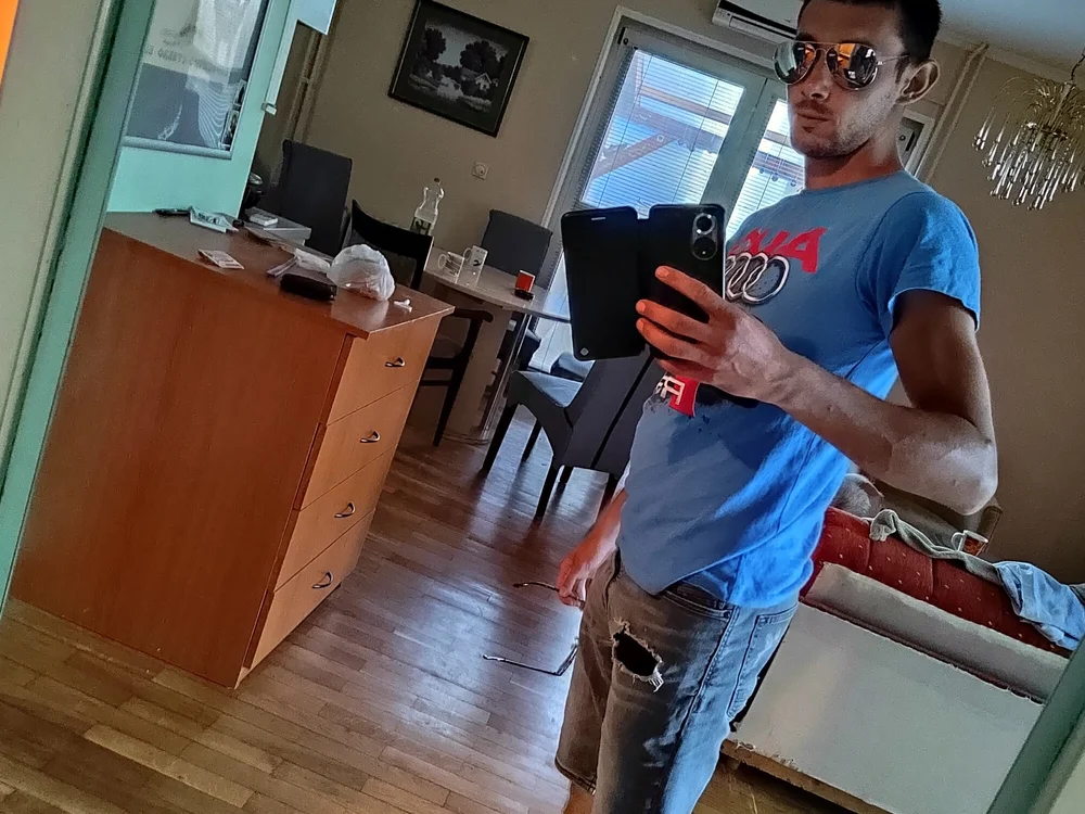 zekszeks – Stripchat modeli, fotoğraflar