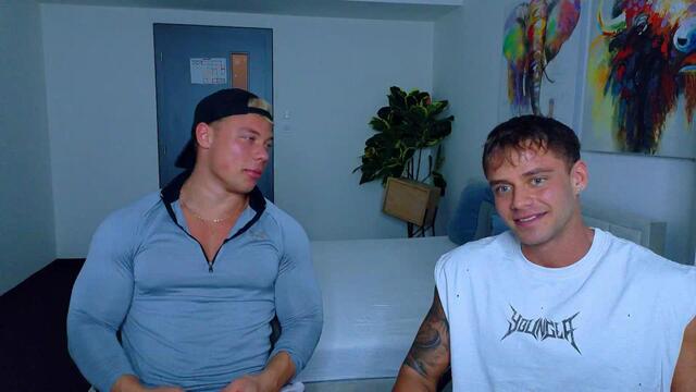 Preview photo of webcam model jett-and-loki on Flirt4Free