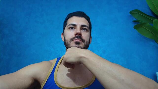 cutler-q, modelo webcam de Flirt4Free: fotos