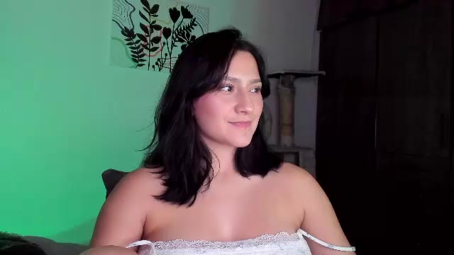 imlenka – Webcam-Modell auf Chaturbate