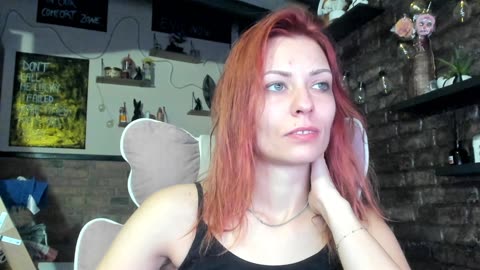 karo131324 (BongaCams): fotod ja profiil