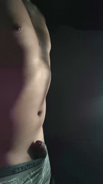 boypgzin — Cam4: ფოტოები და პროფილი