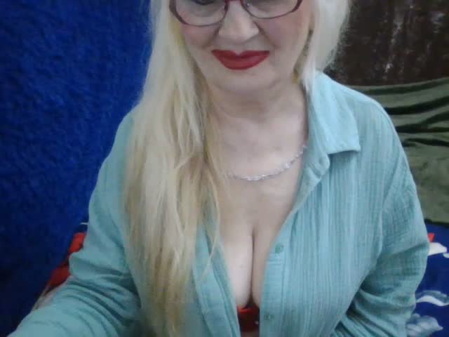 carlytreat na XloveCam: fotky a profil