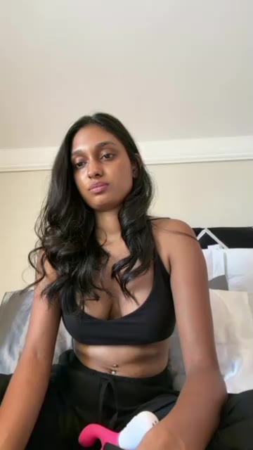 indianlusciouss na Chaturbate: fotky a profil