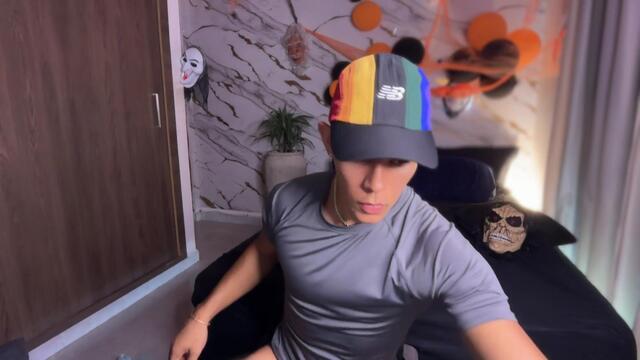 ikki-pororoca: عارضة كاميرا ويب على Flirt4Free