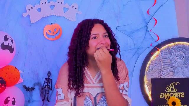 ashly-bell — Flirt4Free 直播模特：照片与资料