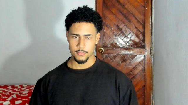 jhonny-graysson – Webcam-Modell auf Flirt4Free