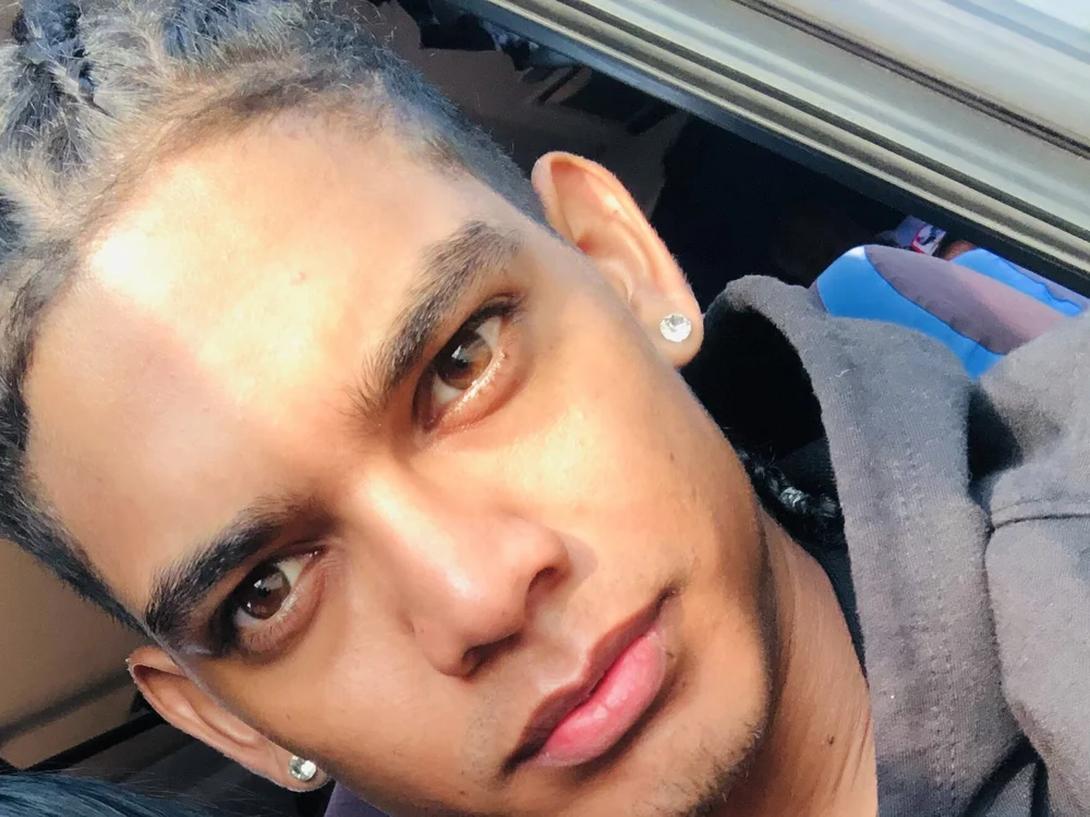 theMyke101, modelo webcam de Stripchat: fotos