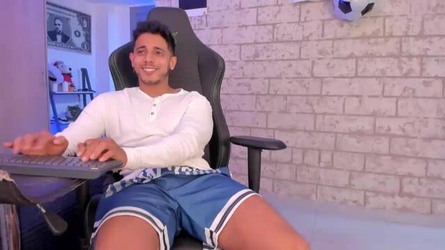 aston-coleman — Flirt4Freeのライブ配信モデル：写真・プロフィール