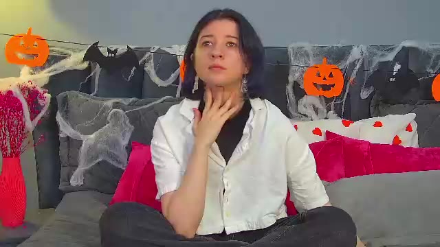 anneavelin — Chaturbate वेबकैम मॉडल: फ़ोटो