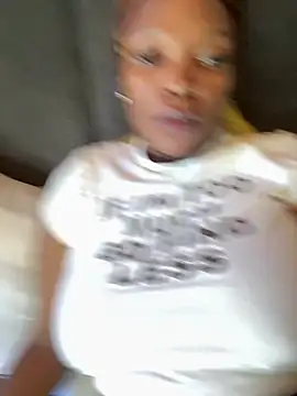slimcateee – Stripchat webkamerás modell