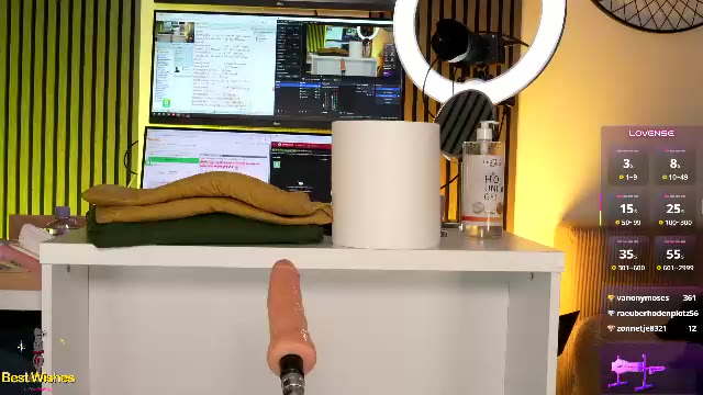 sarahjadore (Chaturbate): fotod ja profiil