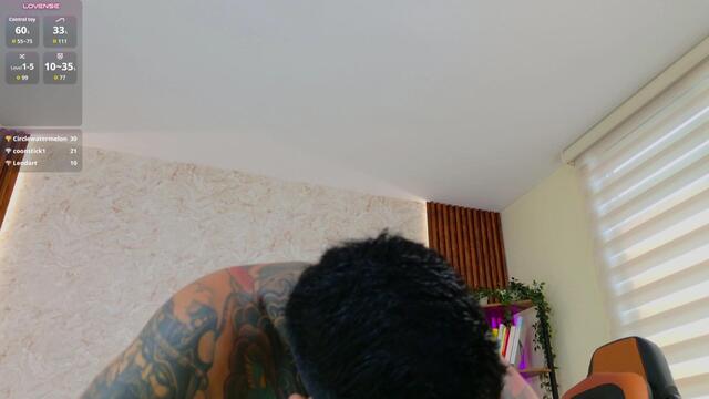 adan-reilly, cam model su Flirt4Free: foto