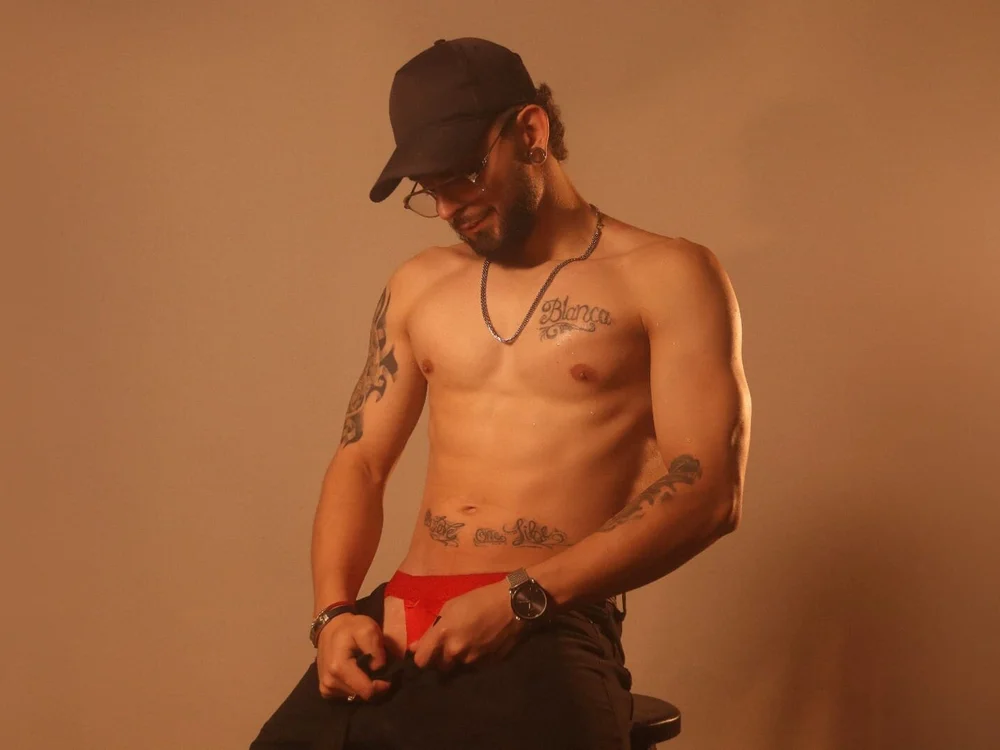 Axel_Stton ב-Stripchat: תמונות ופרופיל