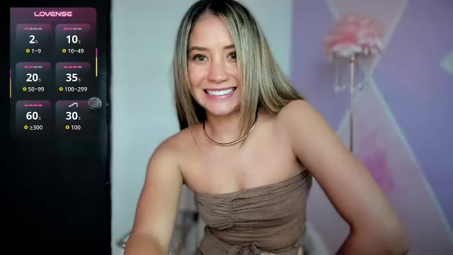 greeicywells — Chaturbate वेबकैम मॉडल: फ़ोटो