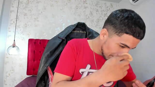 juan-gabriellel – Webcam-Modell auf Flirt4Free