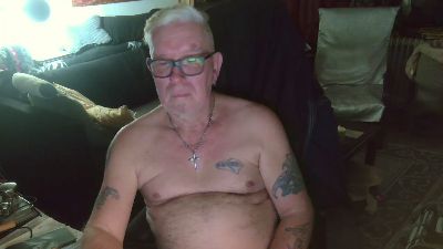 dirtyminds1 (Cam4): nuotraukos, profilis