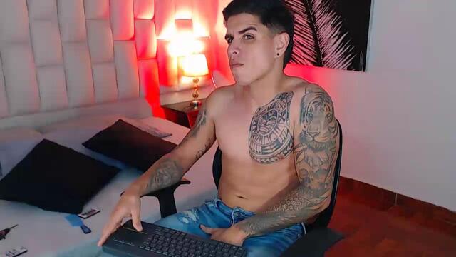 harley-moore – Webcam-Modell auf Flirt4Free