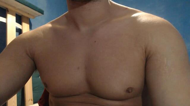 Preview photo of webcam model alec-thomson on Flirt4Free