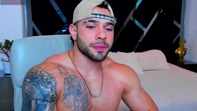 ray-torres – Webcam-Modell auf Flirt4Free