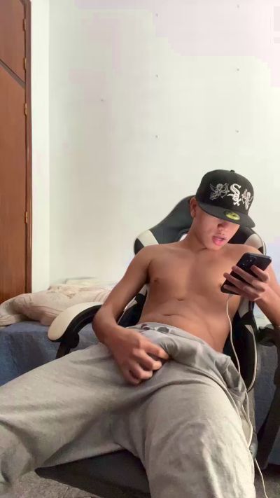 hot_boys18 (Cam4): nuotraukos, profilis