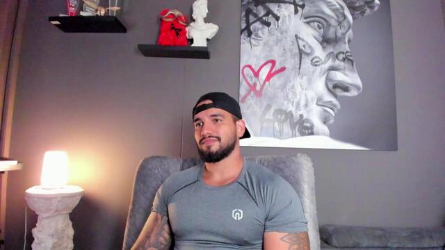 eddie-ryan: عارضة كاميرا ويب على Flirt4Free