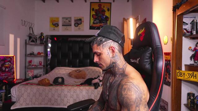 logan-hugh na Flirt4Free: fotky a profil