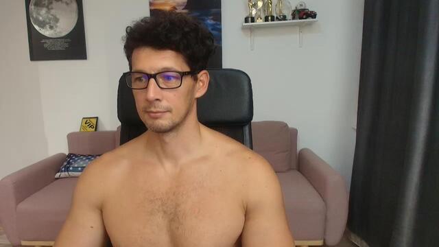 brutus-k, model webcam de Flirt4Free: fotos