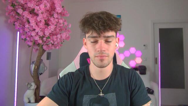 jasper-miles – Flirt4Free webkamerás modell