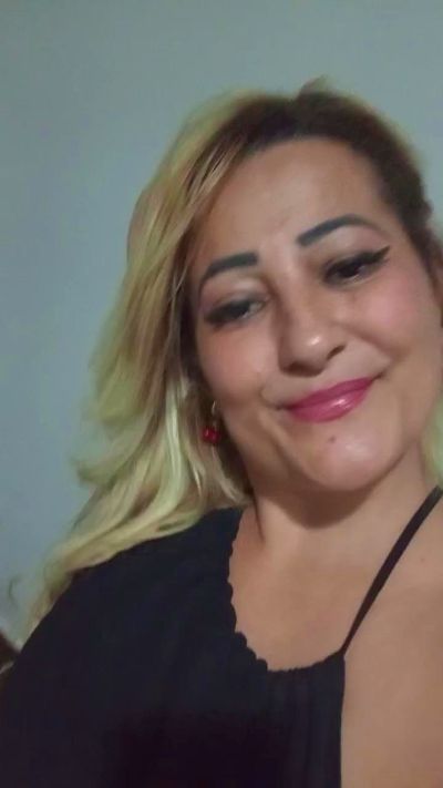 vivialves, webcam-malli (Cam4): kuvat