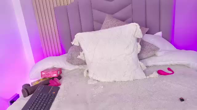 antonella_collings, μοντέλο webcam στο Chaturbate