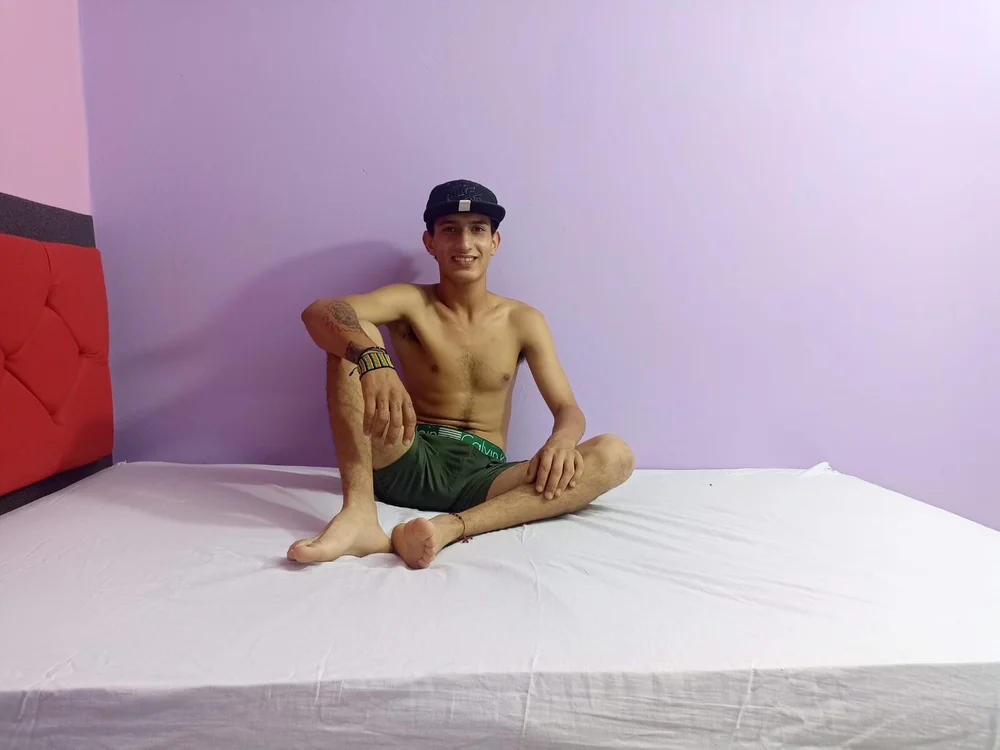 sneiderthh (Stripchat): ảnh người mẫu webcam