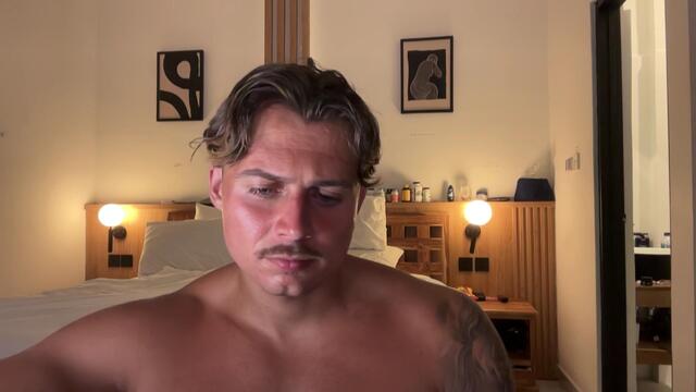 noah-sandler – Webcam-Modell auf Flirt4Free