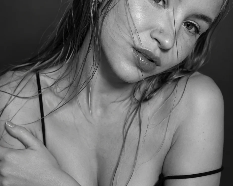 Linda__Bloom – уебкам модел в Stripchat: снимки