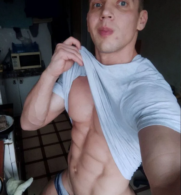 Max_2322 на Stripchat: фото вебкам-моделі