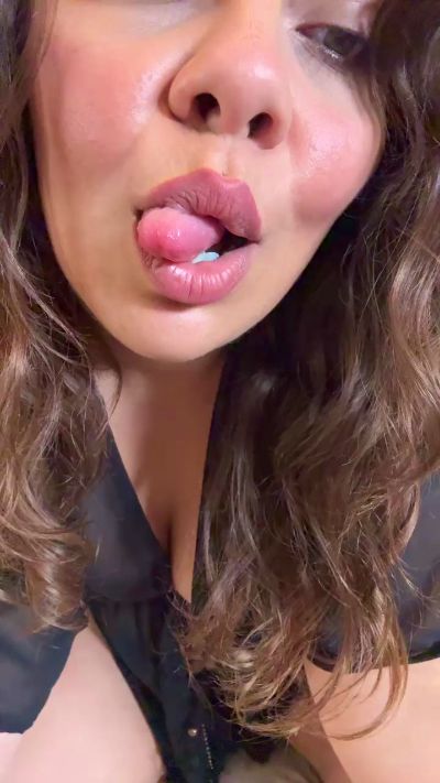 ice_lady71 (Cam4): fotod ja profiil