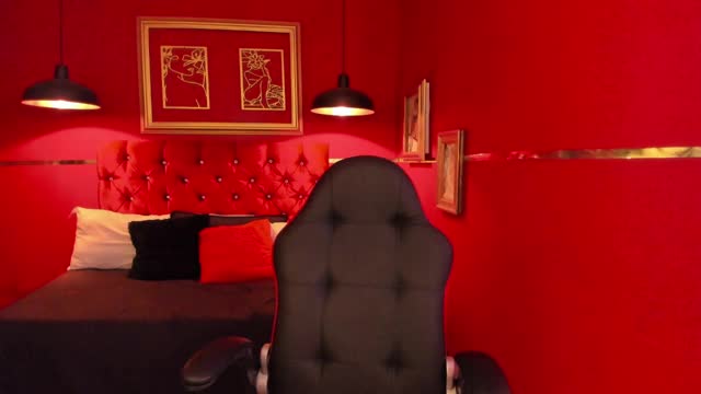 anissaali (XloveCam): foto un profils