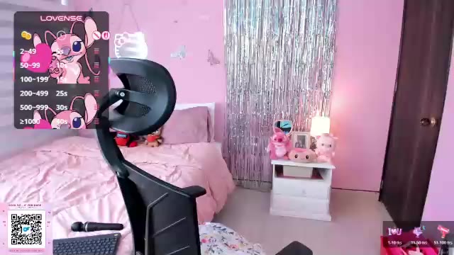 Preview photo of webcam model kiarielle on Chaturbate