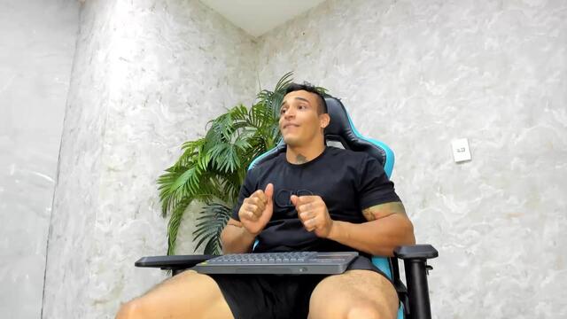joseph-core, modelo webcam de Flirt4Free: fotos