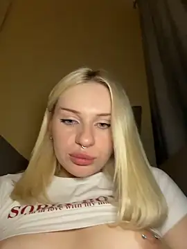 DayaFoxy, model webcam de Stripchat: fotos