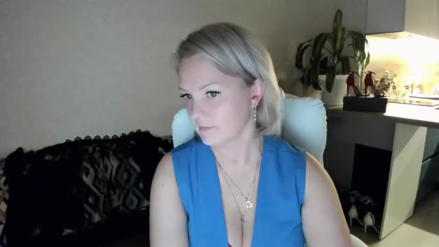 _emmma_5 – Webcam-Modell auf Chaturbate