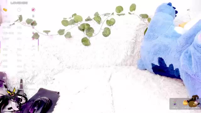 Preview photo of webcam model baddyfoxy on Chaturbate