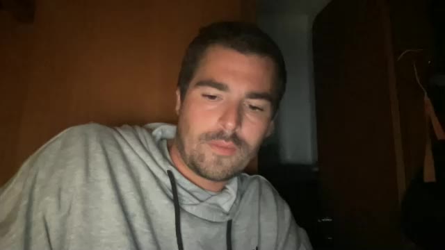Фото вебкам-модели kevinpillobello на Chaturbate