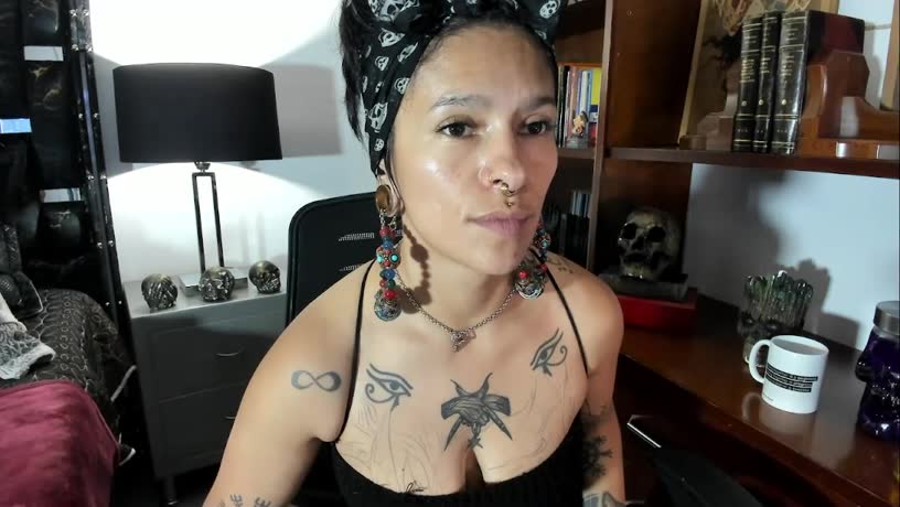 amelieblake – Webcam-Modell auf XloveCam