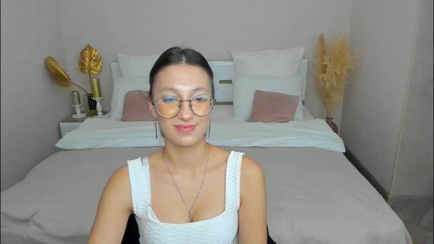 emmamase บน LiveJasmin: รูปภาพและโปรไฟล์