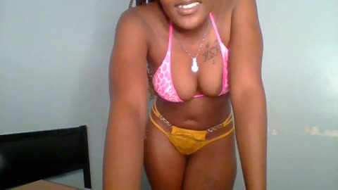sweet-spicydall, webcammodell på BongaCams: bilder