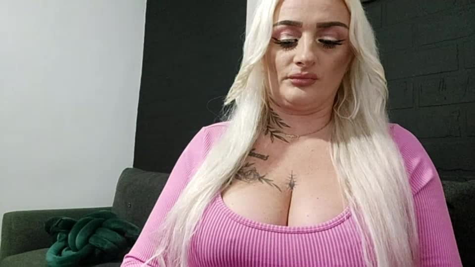 anastasiababex, modelo webcam do XloveCam: fotos