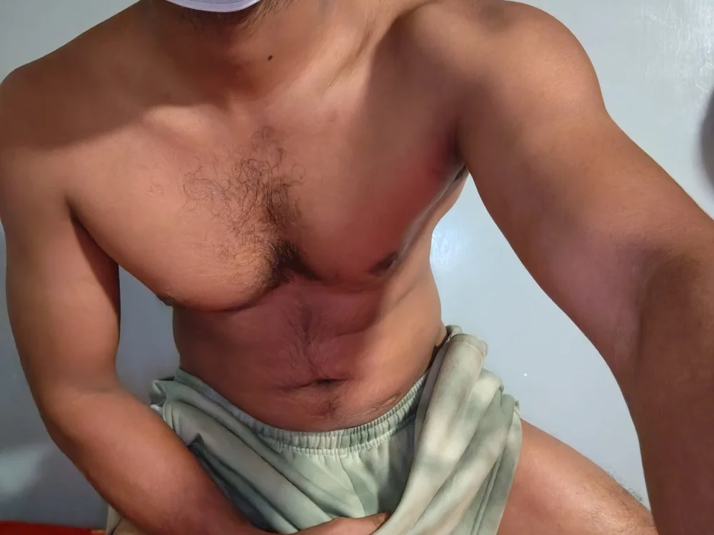 NotyShaluck ב-Stripchat: תמונות ופרופיל